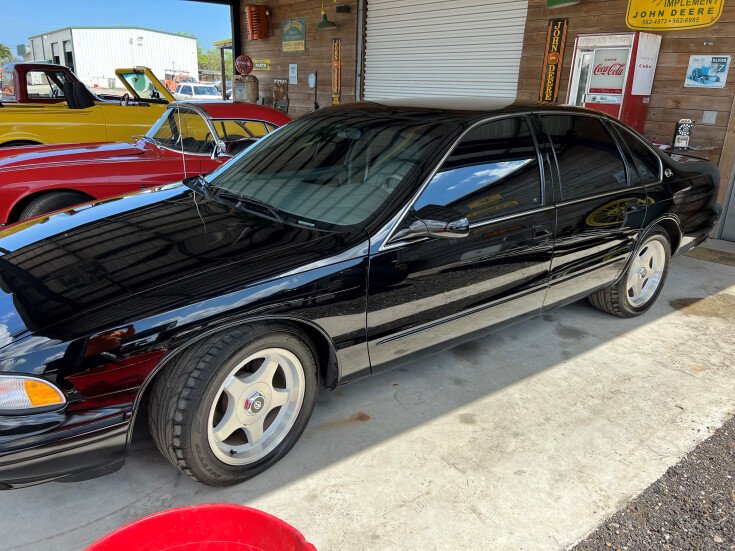 Thumbnail Photo undefined for 1996 Chevrolet Impala SS